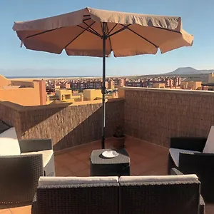 Brisas Fuerteventura: Optic Fiber,solarium,bbq Apartment Corralejo